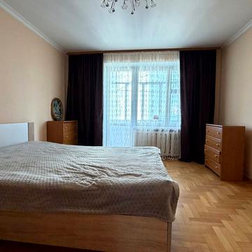 Василя Щурата вул., 18