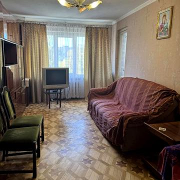 Академіка Корольова вул., 41