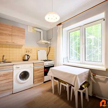 Василя Доманицького вул. (Генерала Потапова), 10