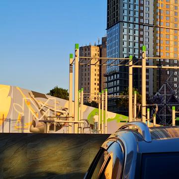 Академіка Заболотного вул., 1-Б