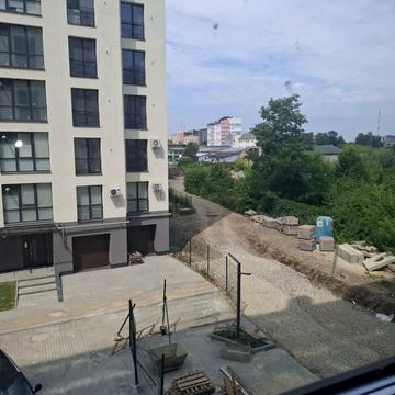 Лева Ребета вул., (Будинок 3)