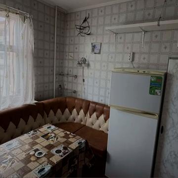 Степана Олійника вул., 3