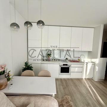 Тадея Рильського бульв., 4
