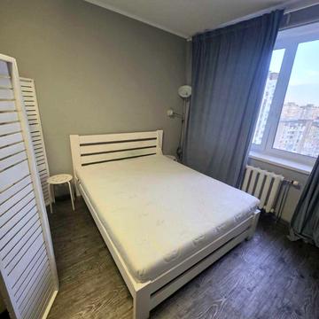 Драгоманова вул., 1-А
