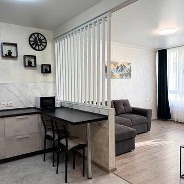 Салютна вул., (Будинок 02301-02303)