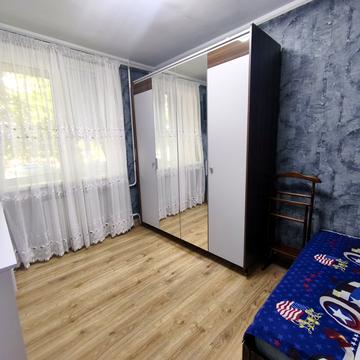 Академіка Заболотного вул., 12