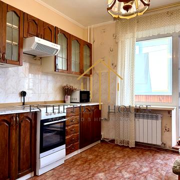 Михайла Гришка вул., 8