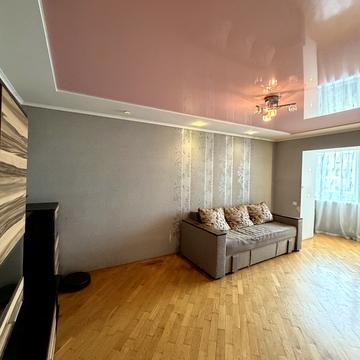 Молоді просп., 1