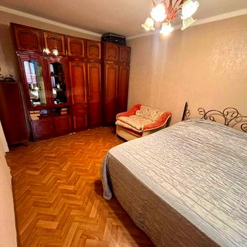 Балківська вул., 141