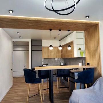 Набережна Перемоги вул., 42-М