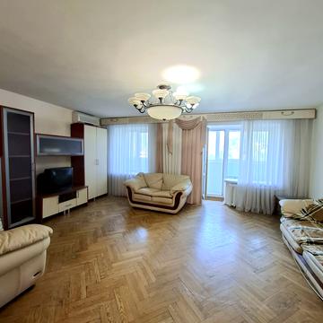 Борщагівська вул., 145