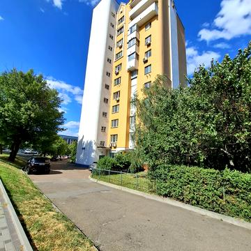 Борщагівська вул., 145