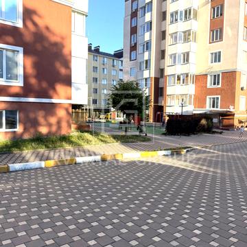 Вереснева вул., 22
