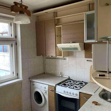 Нескорених вул. (Героїв Праці), 12д