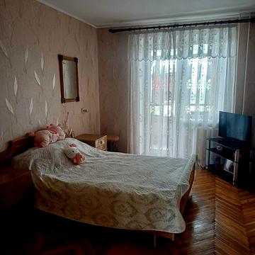Червоної Калини просп., 107