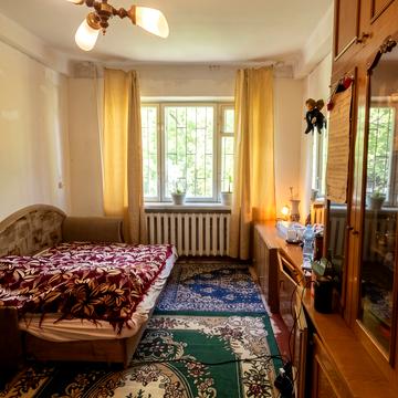 Михайла Грушевського вул. (Димитрова), 28