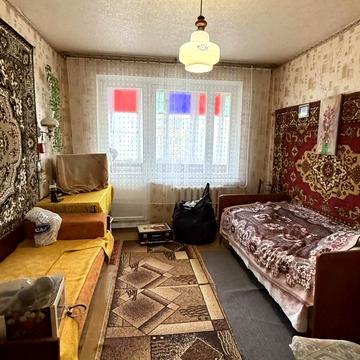 Героїв України вул., 4