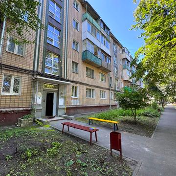 Героїв Харкова просп. (Московський), 242/2