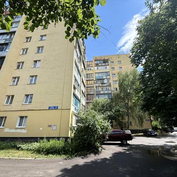 Жасминовий бульв. (Петра Слинька), 2