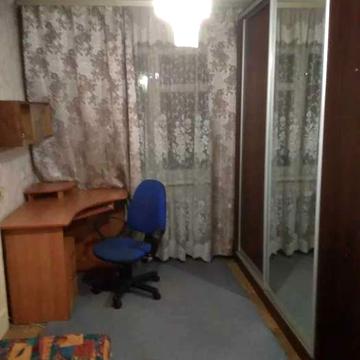 Миколи Василенка вул., 12
