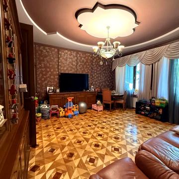 Шевченка пл., 4-А