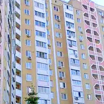Машинобудівна вул., 21