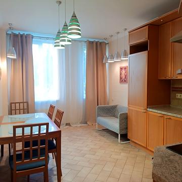 Регенераторна вул., 4 к1