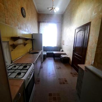 Пастера вул., 19