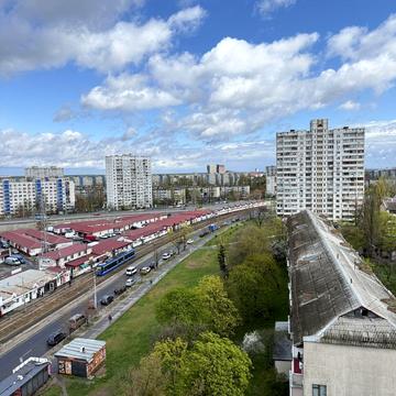 Миропільська вул., 25