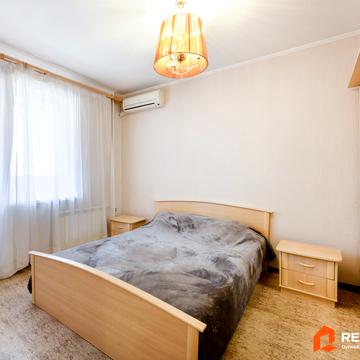 Олександра Мишуги вул., 3