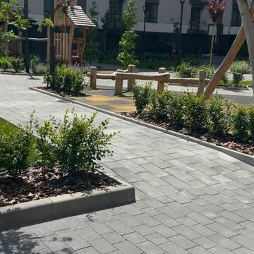Олександра Довженка вул., (Будинок 10)