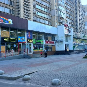 Харківська вул., 4