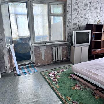 Владислава Бувалкіна вул. (Бочарова Генерала), 44