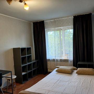 Григорія Ващенка вул., 7