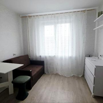 Володимира Антоновича вул. (Свердлова), 10б