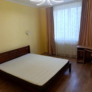 Авраама Лінкольна вул. (Димитрова), 6-Б