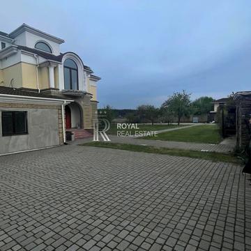 Риболовецька вул., 19