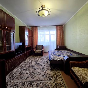 Лазурна вул., 18-Б