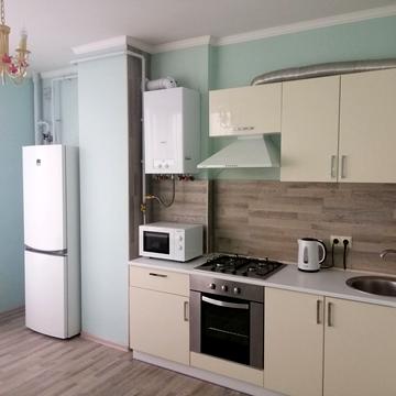 Практична вул., 8