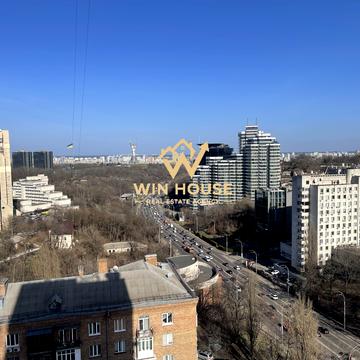Лесі Українки бульв., 36-Б