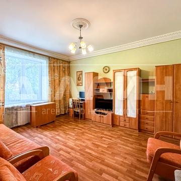 Незалежної України вул. (40 років Радянської України), 62