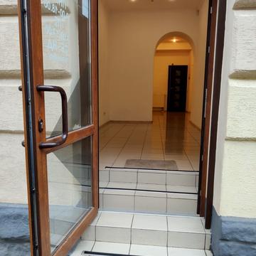 Шпитальна вул., 26