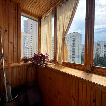 Патріарха Мстислава Скрипника вул. (Миколи Островського), 13
