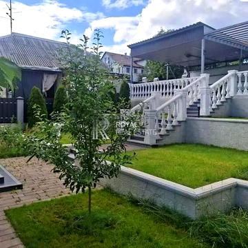 Монтажників вул., 123