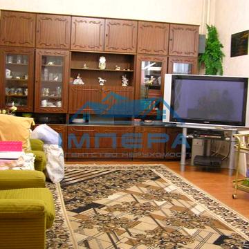 Вячеслава Чорновола вул., 8