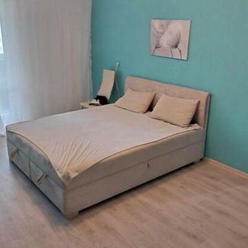 Драгоманова вул., 8-Б