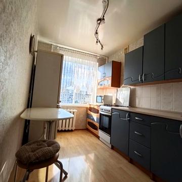 Академіка Корольова вул., 50