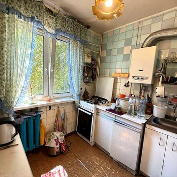 Охтирська вул., 22