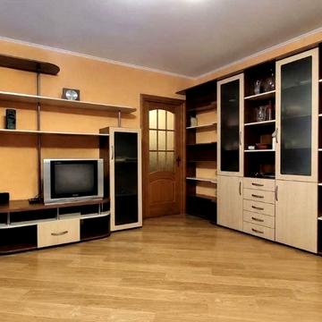 Джона Маккейна вул. (Івана Кудрі), 10