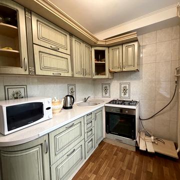 Михайла Донця вул., 27
